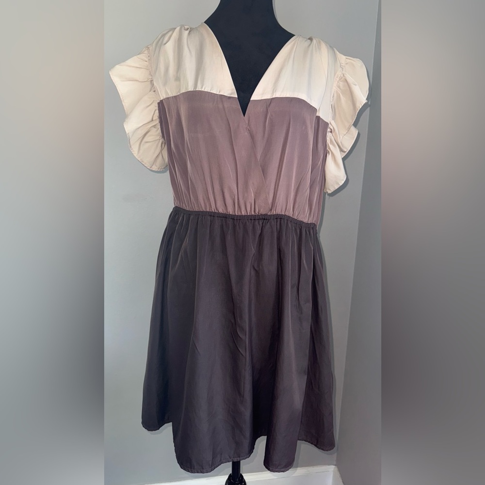 YA LOS ANGELES, Color Block Mini Dress with Ruffled Sleeves, Size Large